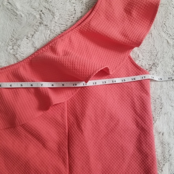 ✨️CL Cupcakes And Cashmere Coral Pink Asymmetrical New - Picture 10 of 11